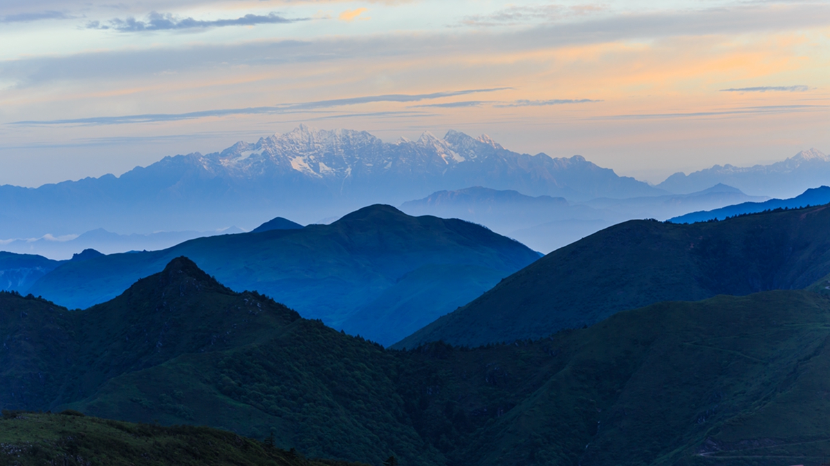 轿顶山晨观贡嘎山14 - 副本.jpg