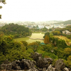 秋染桂林西山