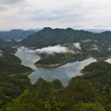 旅游蒙山：云卷云舒茶山湖