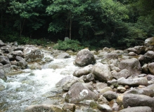 山因水而活，水得山而媚--广西十万大山